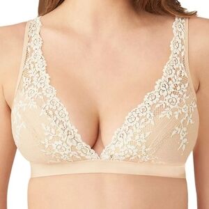 WACOAL EMBRACE LACE SOFT CUP WIRELESS BRA  LINGERIE.  652191